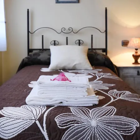 Casa Torres Holiday home Navas de Oro